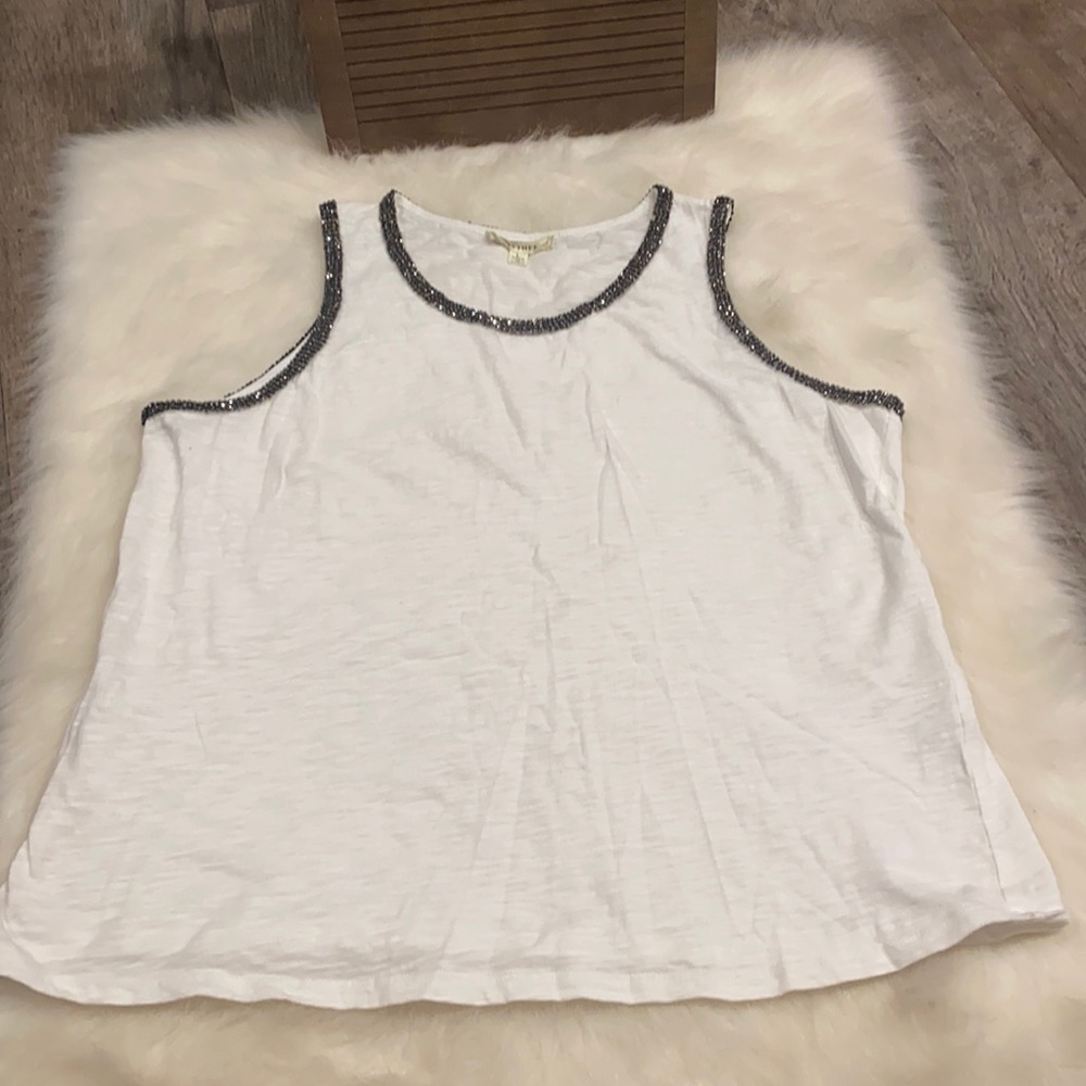 ALYTHEA trim sequin white top.